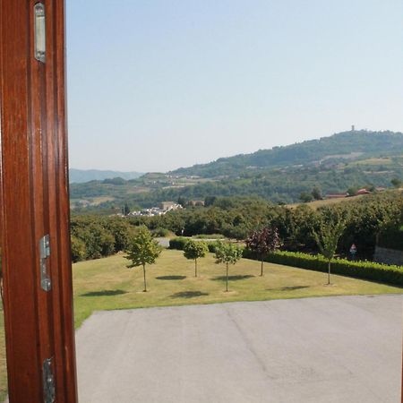 Villa Carla Castino エクステリア 写真